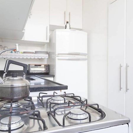 Homestay 2 - Avenida Carlos Gomes Порту Алегри Екстериор снимка