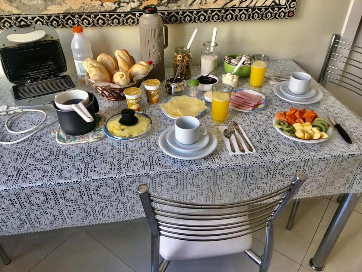 Homestay 2 - Avenida Carlos Gomes Порту Алегри Екстериор снимка